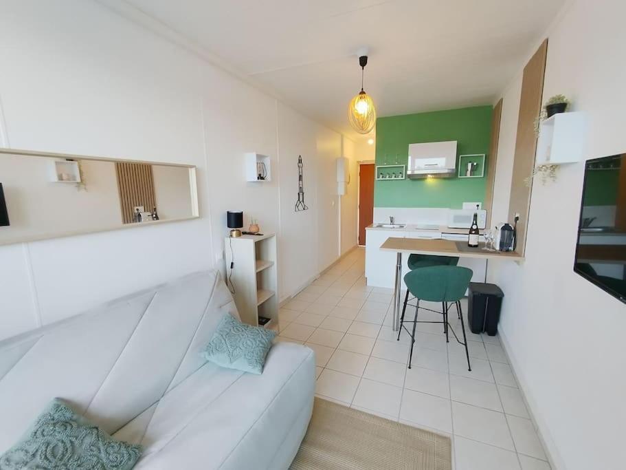 Studio Vue Mer - Plage De Trestraou เปโรส กีเรค ภายนอก รูปภาพ
