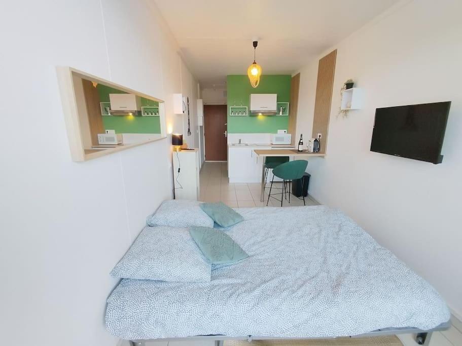 Studio Vue Mer - Plage De Trestraou เปโรส กีเรค ภายนอก รูปภาพ